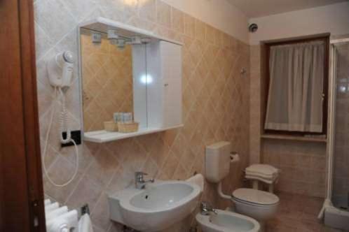 Hotel La Nigritella Bardonecchia Ngoại thất bức ảnh